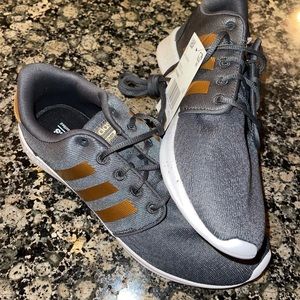 NEW- Adidas QT Racer Womens Sneaker• 8.5